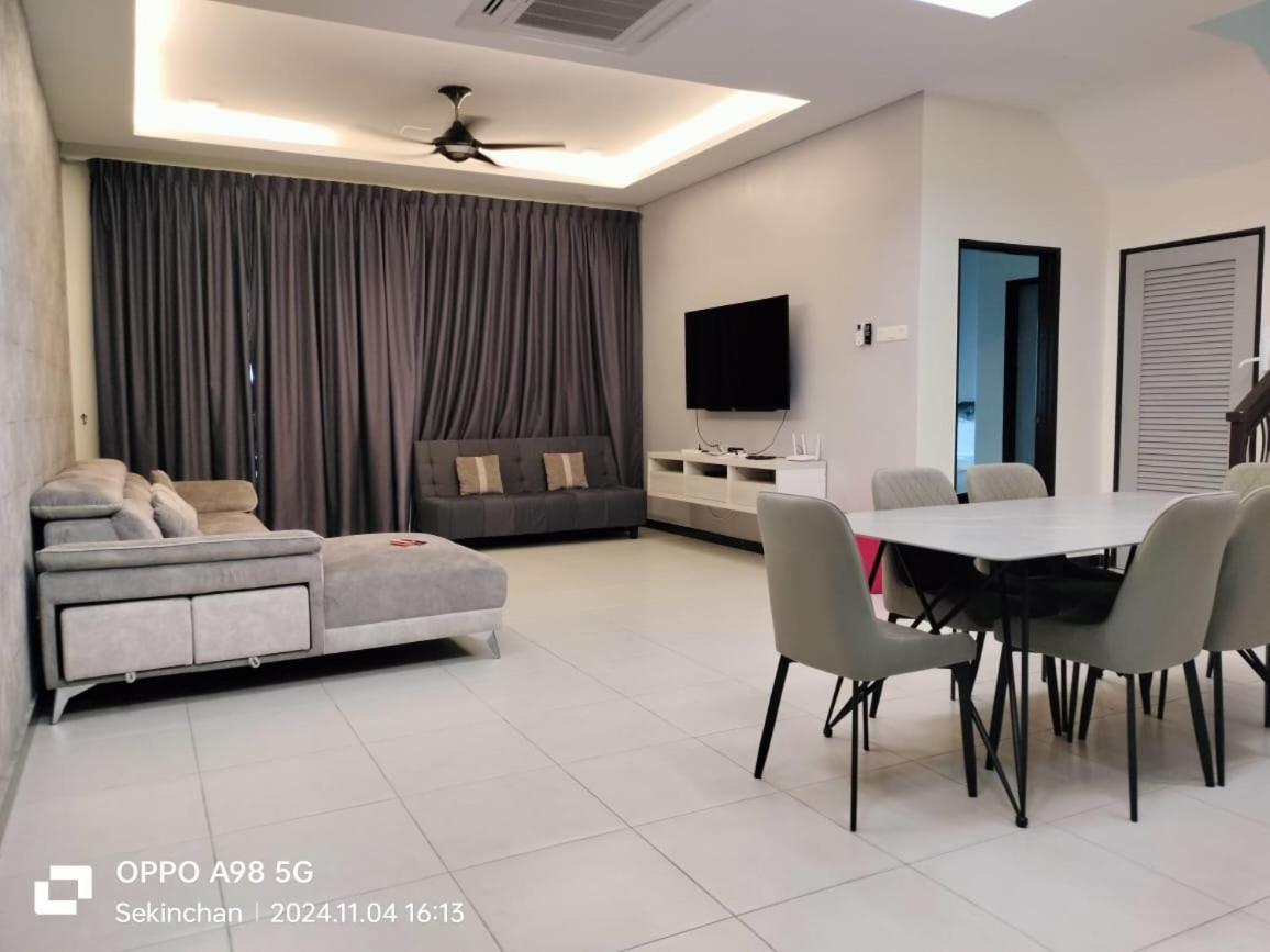 Sekinchan Seaview Homestay 7 High View Екстер'єр фото