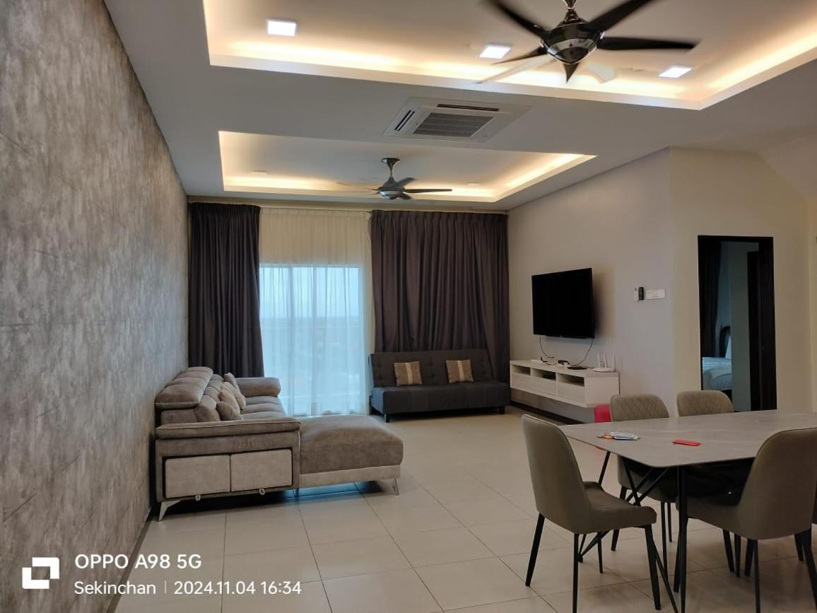 Sekinchan Seaview Homestay 7 High View Екстер'єр фото