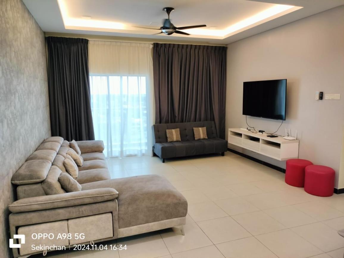 Sekinchan Seaview Homestay 7 High View Екстер'єр фото